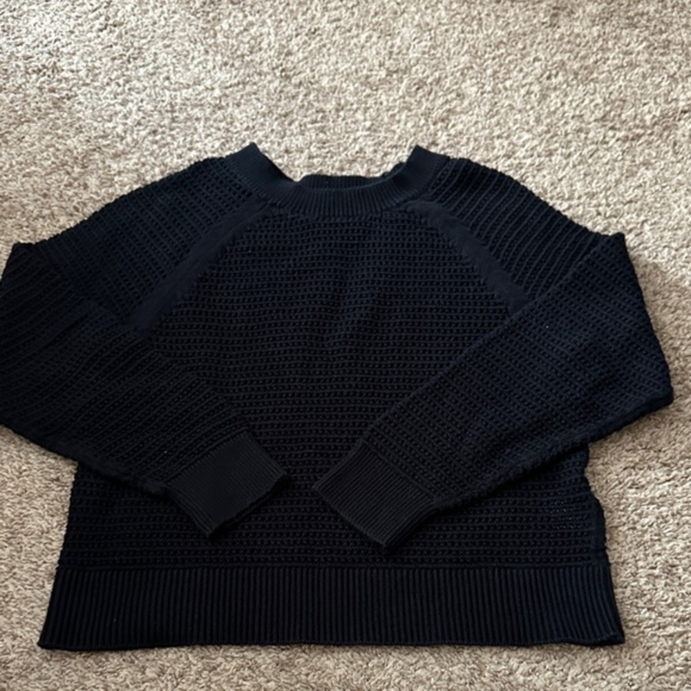 Banana Republic sweater size small